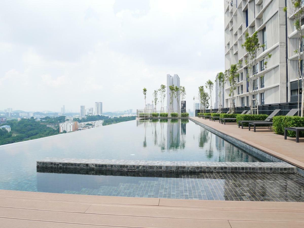 Tamarind Suites By Elite Stay Cyberjaya Exterior photo